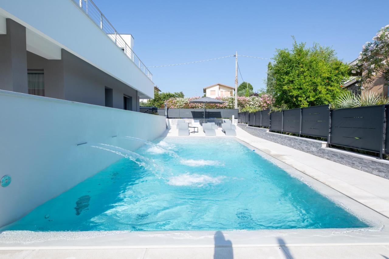 Magic Luxury Apartments 바르돌리노 외부 사진
